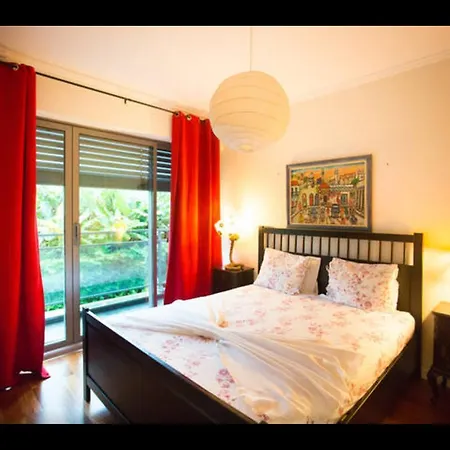 Monumental Apartment *